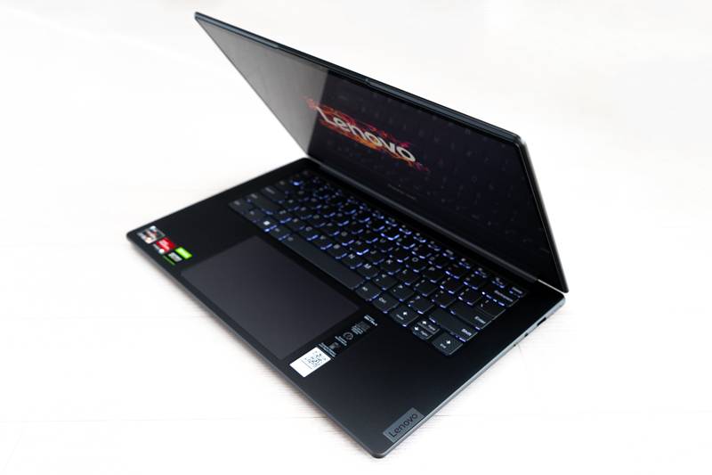 [리뷰] 라이젠 R9 6900HS로 성능·휴대성 다 잡은 ‘레노버 요가 슬림 7 프로 X’