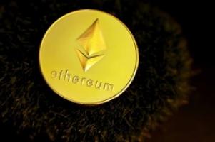 SEC, 올 연말까지 8종 이더리움 현물 ETF 승인 여부 결정해야…˝美 대선에 달렸다˝:코인리더스