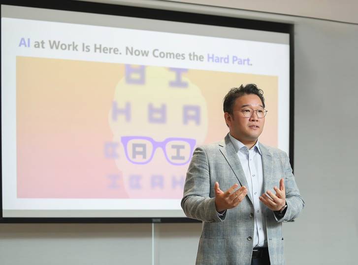 국내 기업 열에 일곱은 “이제 AI 활용 못 하는 직원은 고용 안 해”