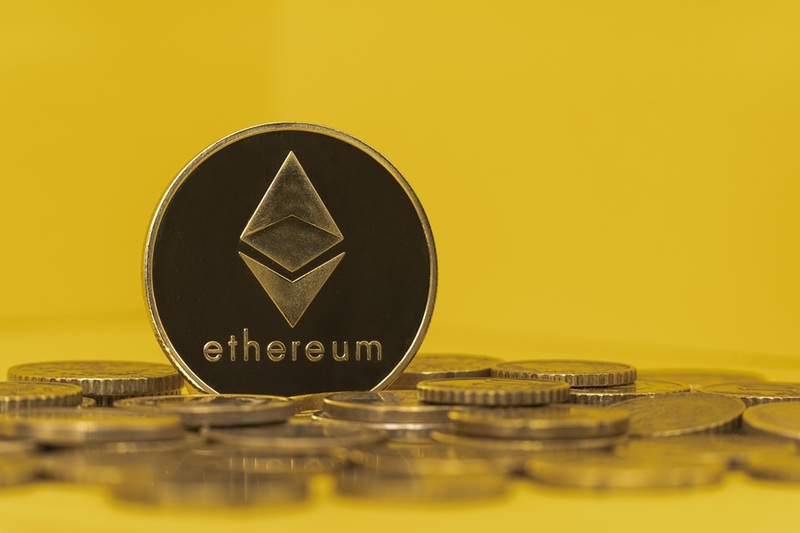 이더리움, 고래 매수 재개로 사상 최고가 4,981달러 도전…ETH 시총, BofA 추월:코인리더스