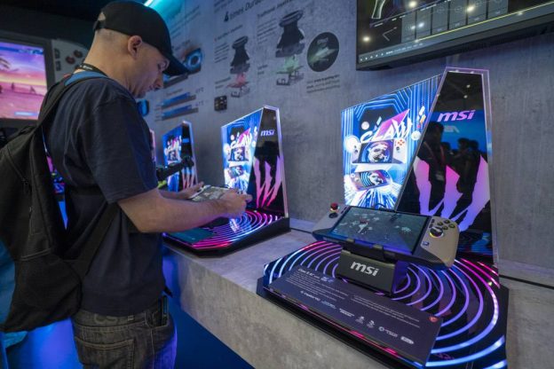 [컴퓨텍스 2025] MSI 클로 만져보니··· ‘게이밍 UMPC 시대 도래’