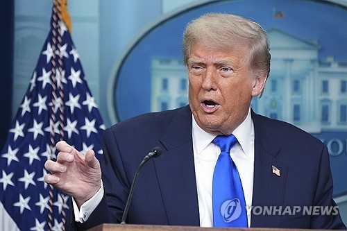 트럼프 “모든 국가에 관세 서한 보낼 것…25~50% 또는 10% 부과”(종합):코인리더스