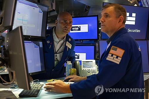 [2보] 뉴욕증시, 상호관세·고용 충격에 하락…나스닥 2.2%↓:코인리더스