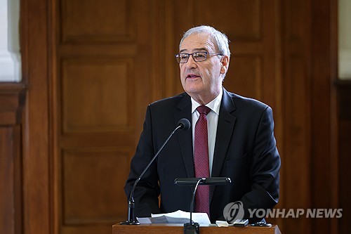 다급한 스위스, 39％ 관세 때린 트럼프에 “협상안 수정할게”:코인리더스